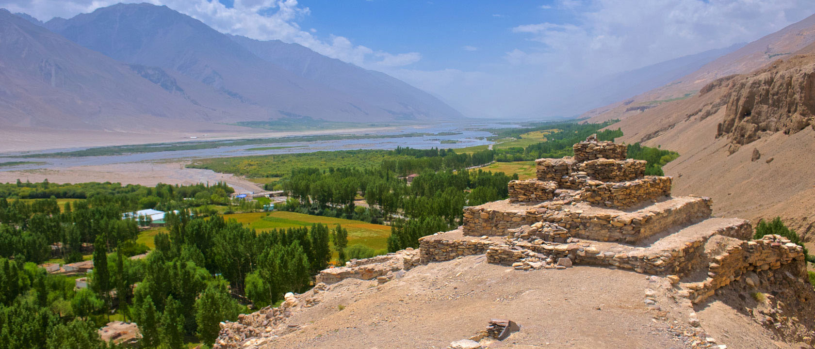 Vrang-Buddhist-Stupa,-Wakhan-Valley,-Tajikistan-Kristen-Hellstrom