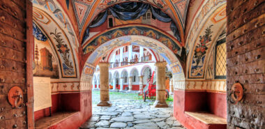 Bulgaria & the Black Sea: Painted Towns, Byzantine Monasteries & Thracian Treasures 2027