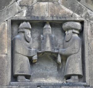 Smbat II Bagratuni (right), King of Armenia, and his younger brother Gurgen (Kiurike) I, Kong of Lori, Haghpat Monastery