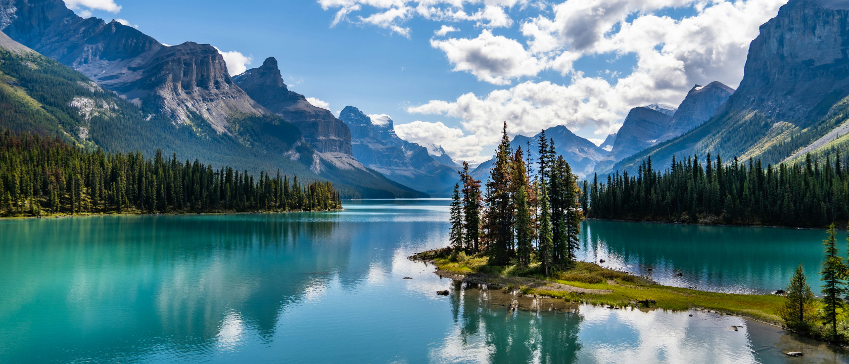 Spirit Island Maligne Lake Jasper National Park